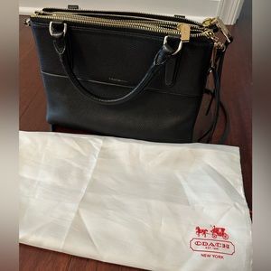 Authentic Coach crossbody bag -black leather. Great condition, no signs of wear